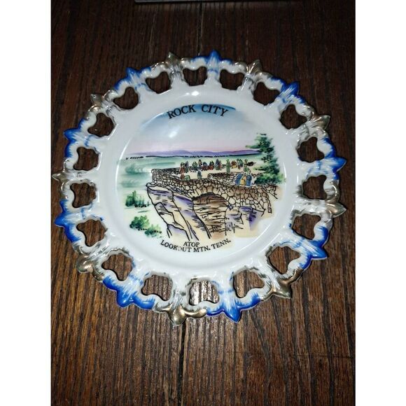 Vintage Rock City Lookout Mountain Tennessee Lace Edge 7.5"-8" Collector Plate - Picture 1 of 4